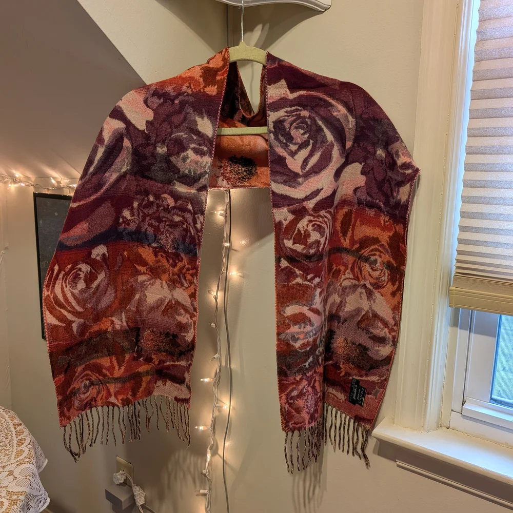 V. FRAAS Cashmink Rose Motif Scarf Shawl Wrap